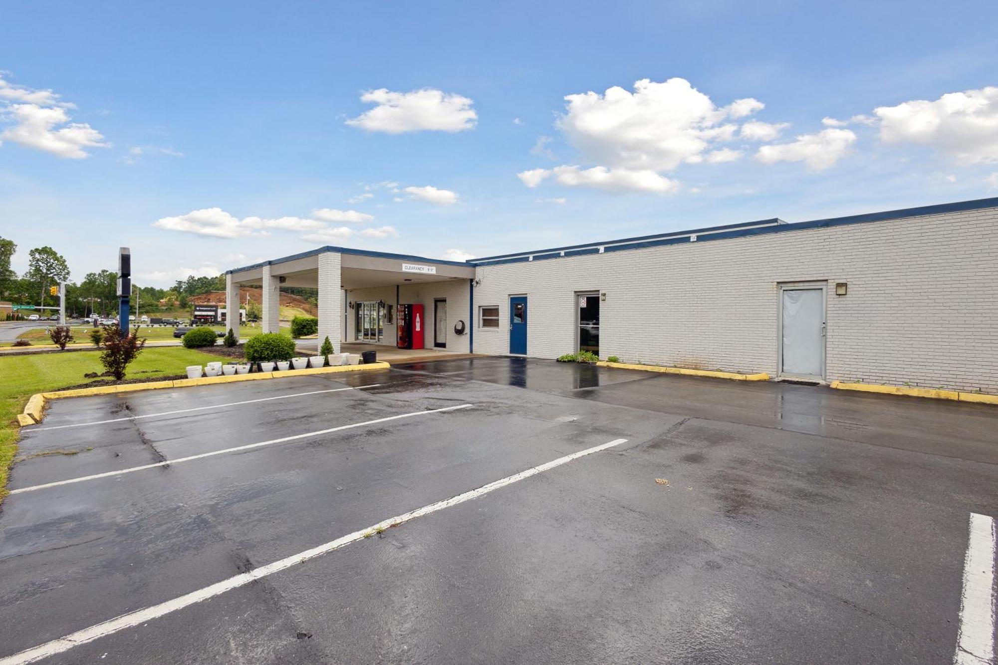 Relax Inn By Oyo Greeneville Near Hwy Us-321 Exterior photo